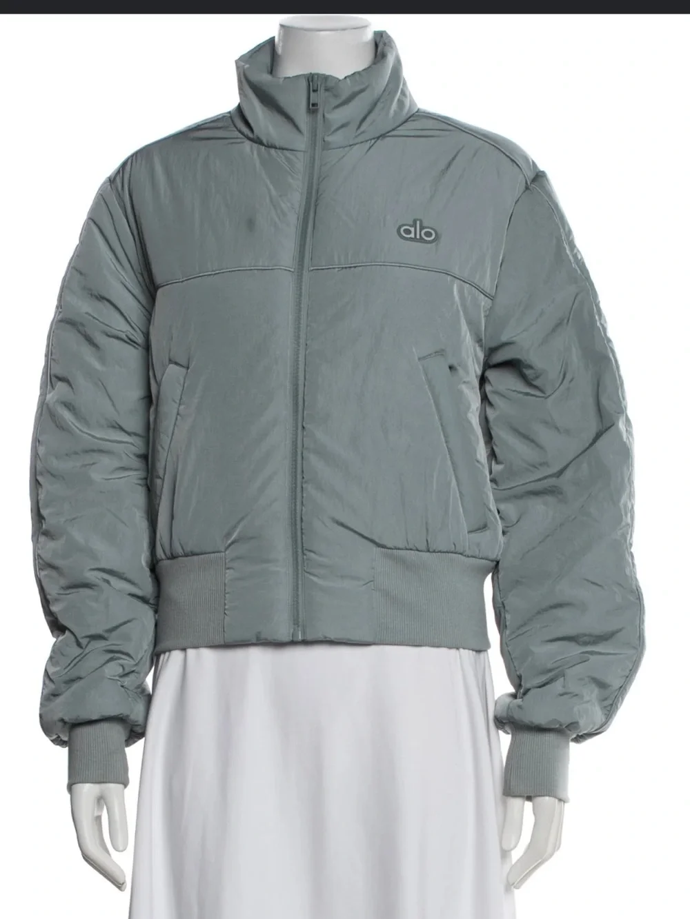 ALO Yoga   Light Gray Quilted Puffer Jacket